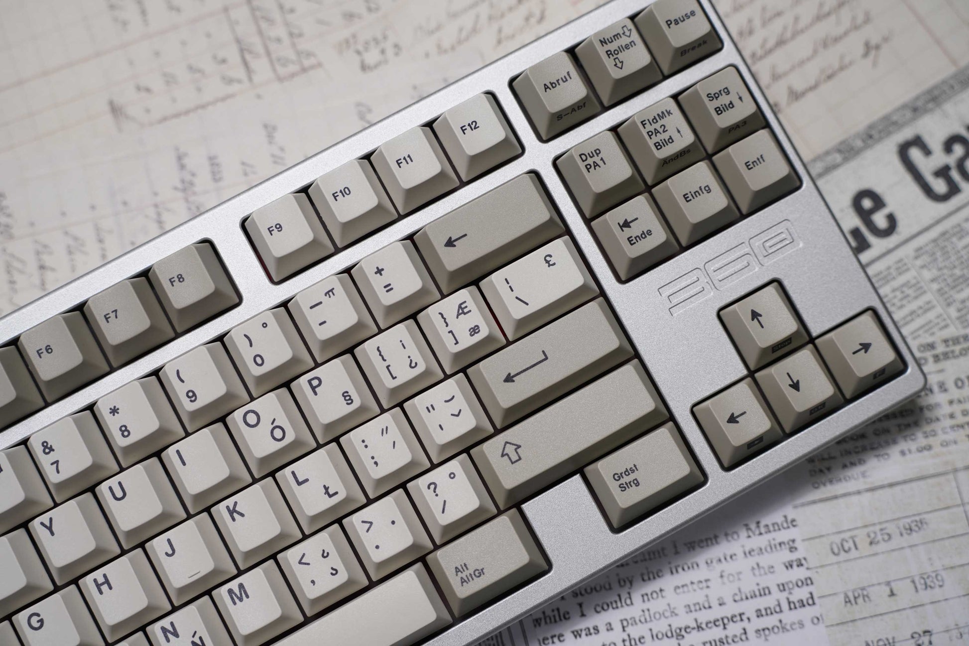 21KB 2551SAW Classic Retro Beige Keycap Set