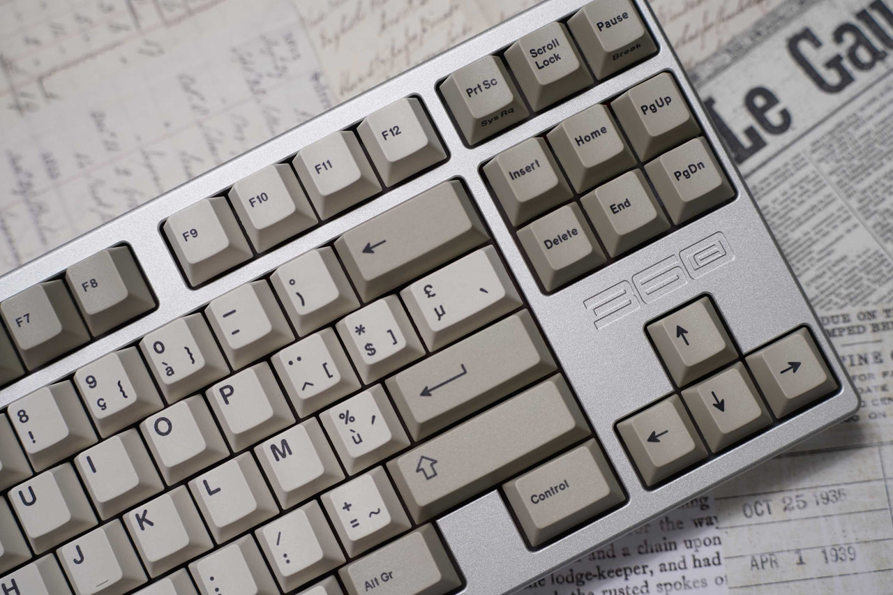 21KB Belgian AZERTY Classic Retro Beige Keycap Set