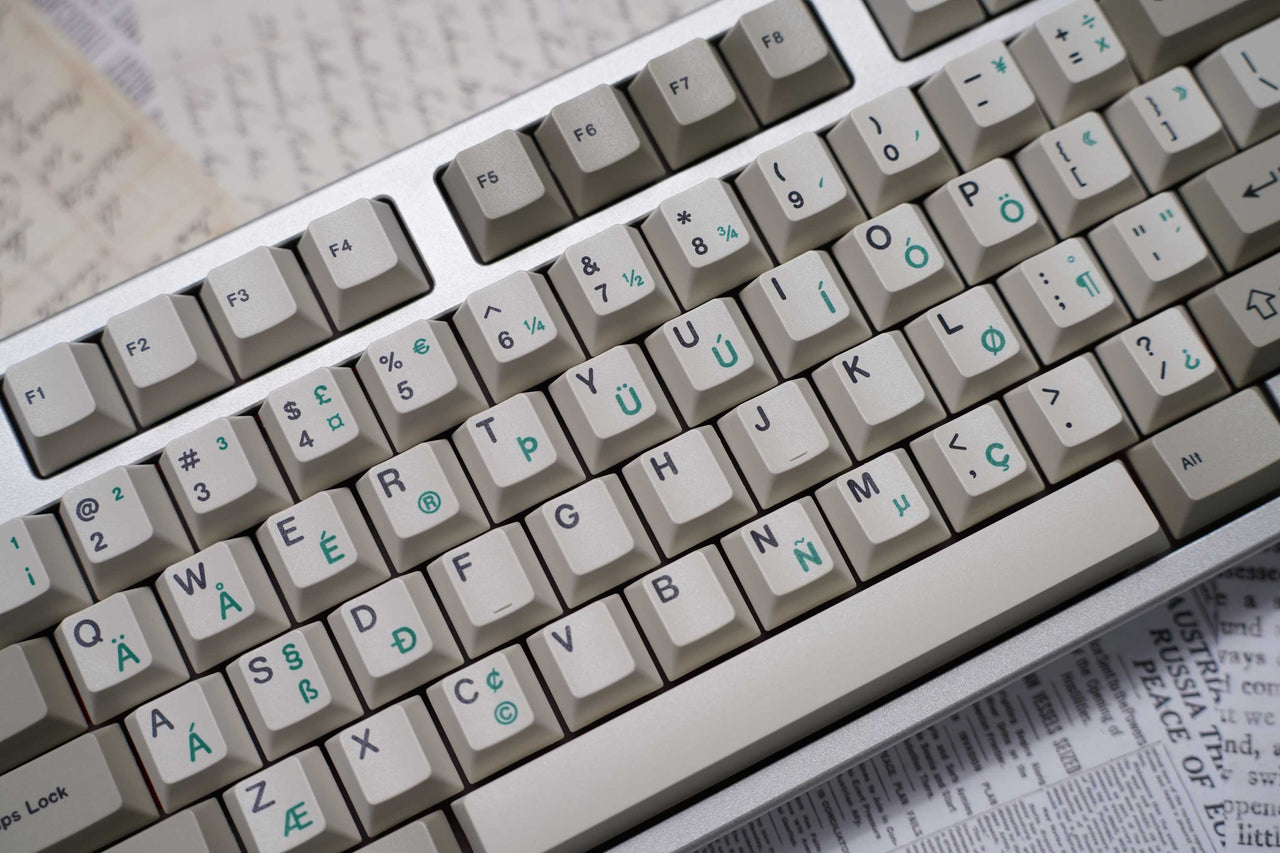21KB Irish Classic Retro Beige Keycap Set